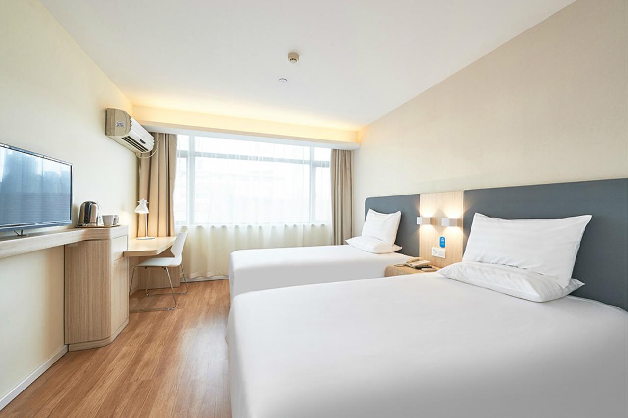 Hanting Express Changxing Island Phoenix Town Shanghai Exterior photo