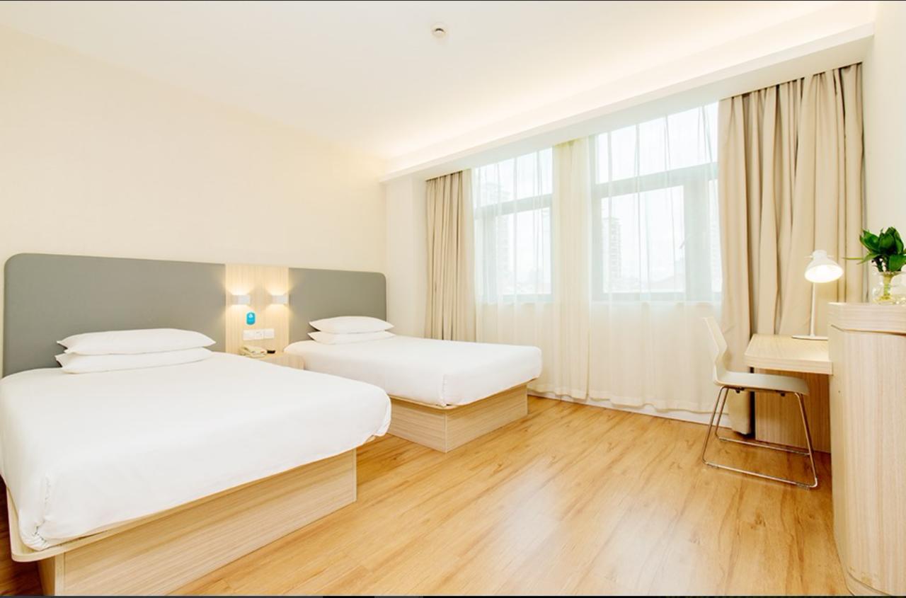Hanting Express Changxing Island Phoenix Town Shanghai Exterior photo